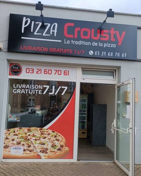 facade pizza crousty